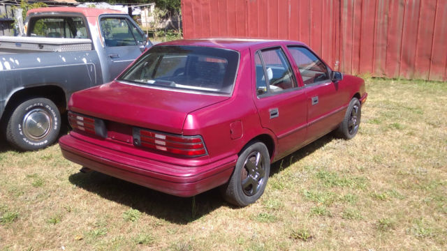 1994 Plymouth Sundance - photo 4