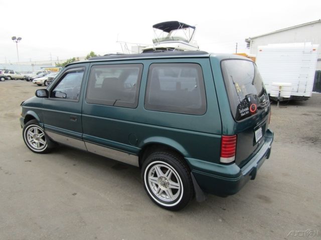 1994 Plymouth Voyager - photo 3