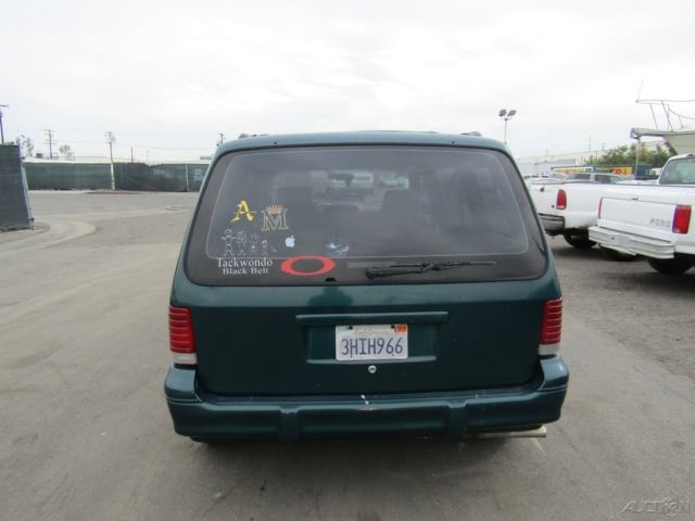 1994 Plymouth Voyager - photo 4