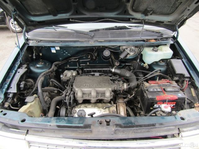1994 Plymouth Voyager - photo 9