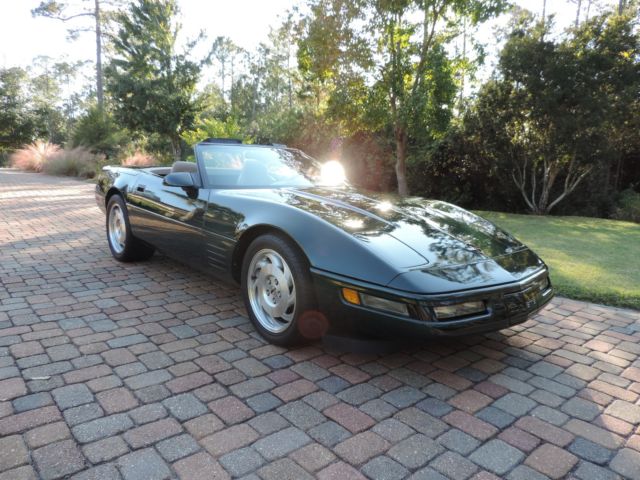 1994 Polo Green C4 Corvette Convertible 42,00 origional miles (1995, 1996) 1994 Chevrolet Corvette
