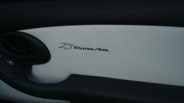 1994 Pontiac Trans Am 25 Anniv special trim - photo 6