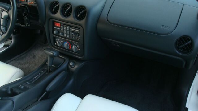 1994 Pontiac Trans Am 25 Anniv special trim - photo 7