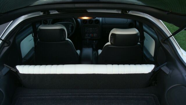 1994 Pontiac Trans Am 25 Anniv special trim - photo 8