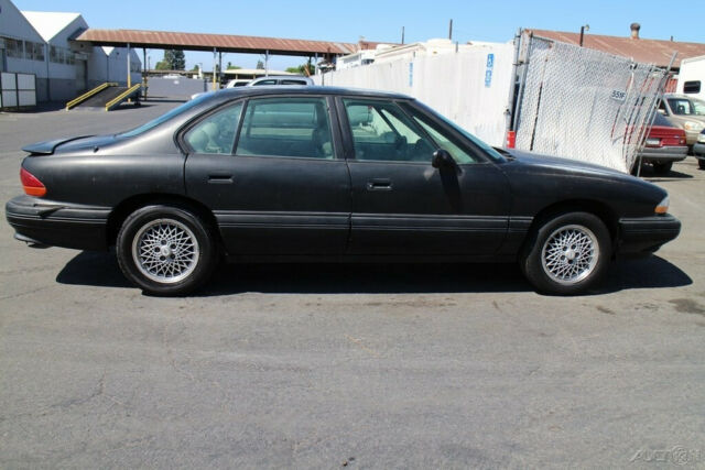 1994 Pontiac Bonneville SE - photo 6