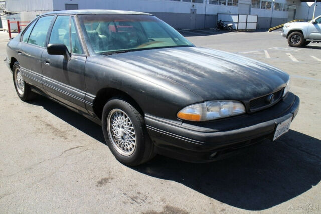 1994 Pontiac Bonneville SE - photo 7