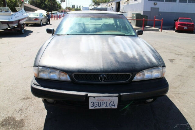 1994 Pontiac Bonneville SE - photo 8