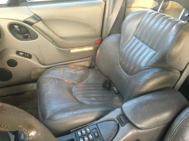 1994 Pontiac Bonneville SSE - photo 8