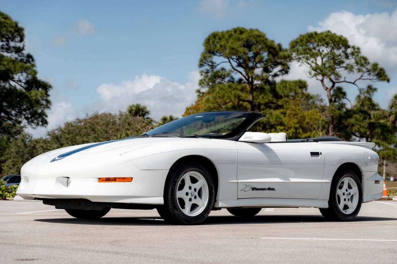 1994 Pontiac Firebird Trans Am GT 2dr Convertible - photo 3
