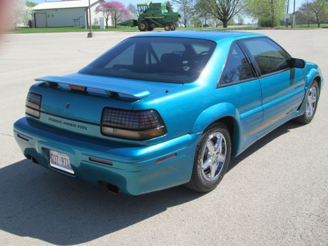 1994 Pontiac Grand Prix SE Coupe 2-Door - photo 5