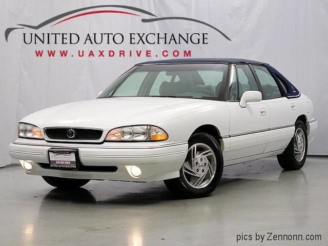 1994 Pontiac SE 1994 Pontiac Bonneville SE Sedan 4-Door