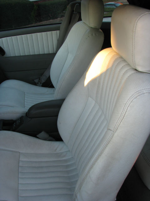 1994 Pontiac Sunbird LE Convertible 2-Door - photo 10