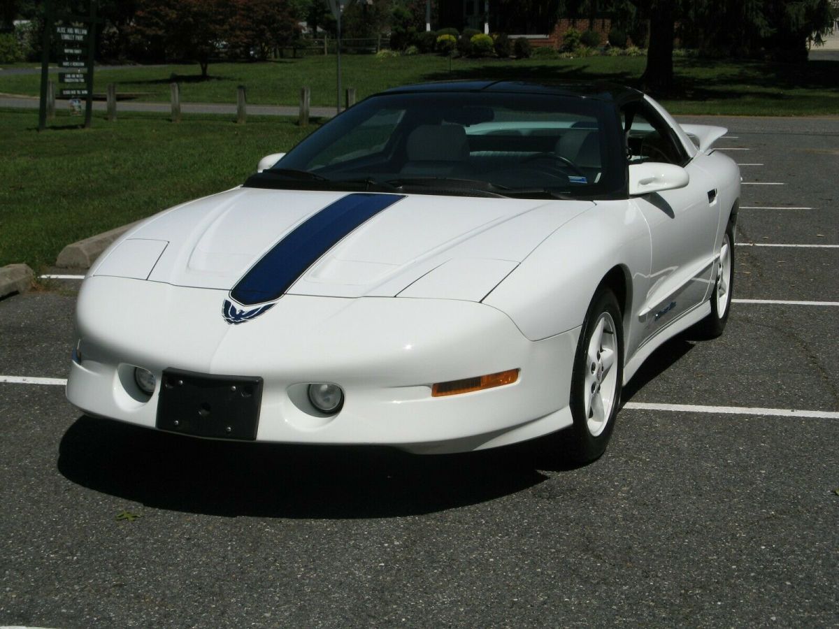 1994 Pontiac Trans Am 25th Anniversary 5.7LT1 6spd Manual Time Capsule 20k 1994 Pontiac Trans Am 25th Anniversary