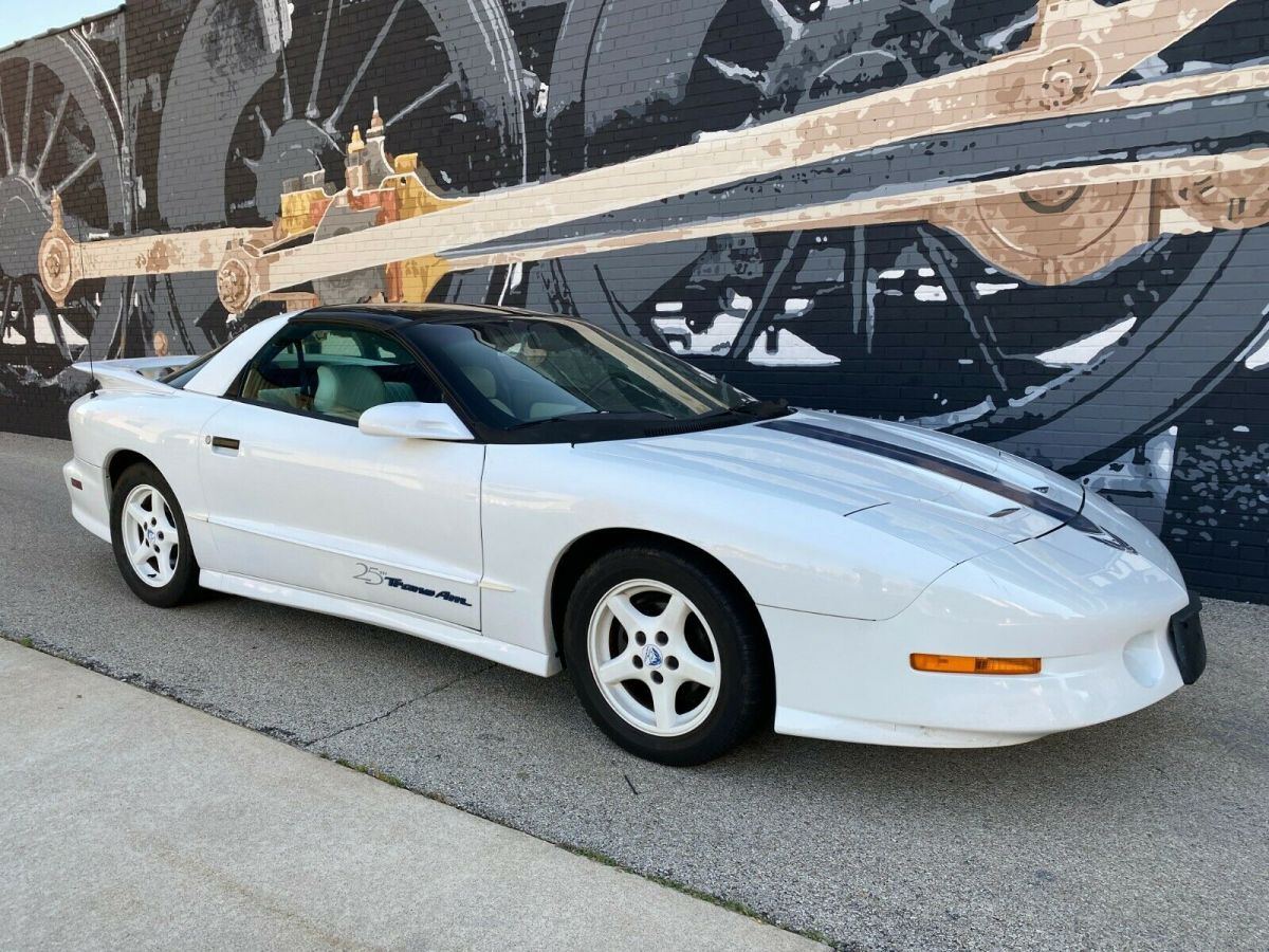 1994 Pontiac Trans Am Trans Am GT - photo 2