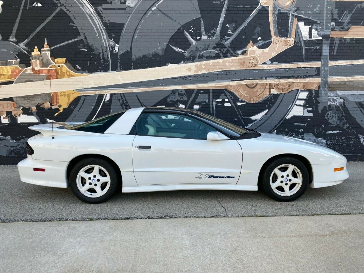 1994 Pontiac Trans Am Trans Am GT - photo 3
