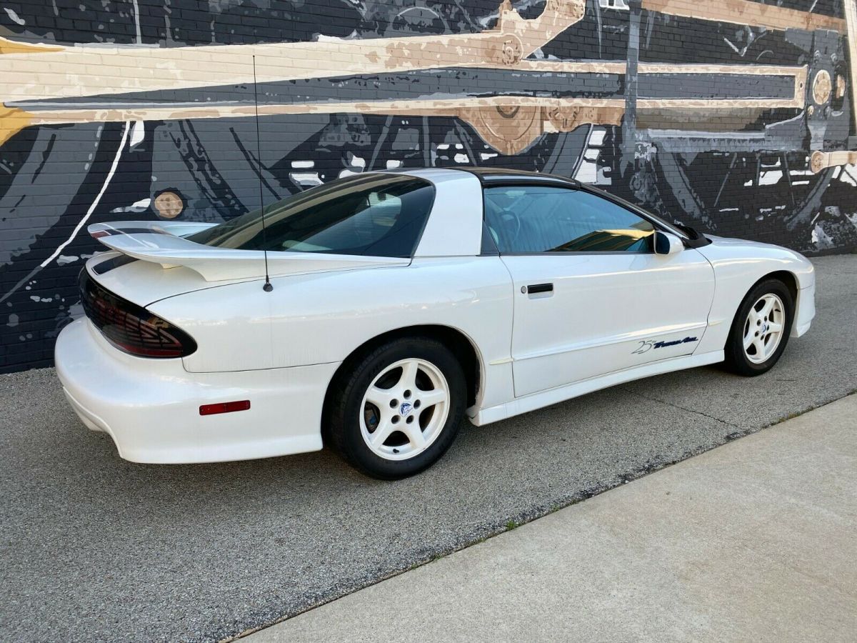 1994 Pontiac Trans Am Trans Am GT - photo 4