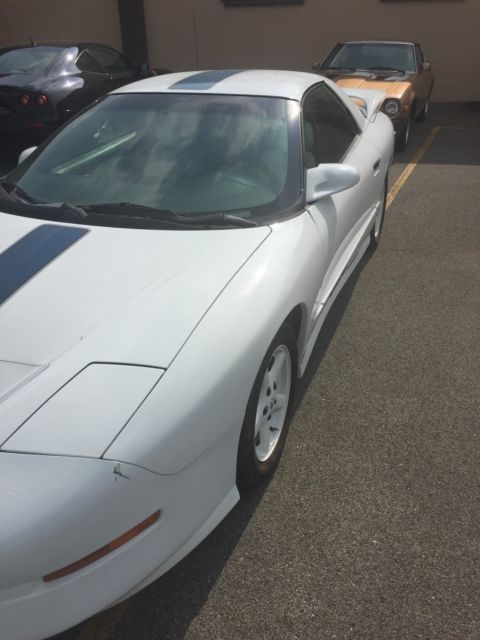 1994 Pontiac Trans Am BASE - photo 2