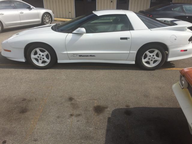 1994 Pontiac Trans Am BASE - photo 3