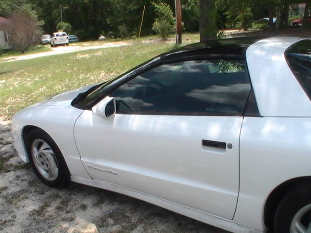 1994 Pontiac Firebird Trans Am Coupe 2-Door - photo 3