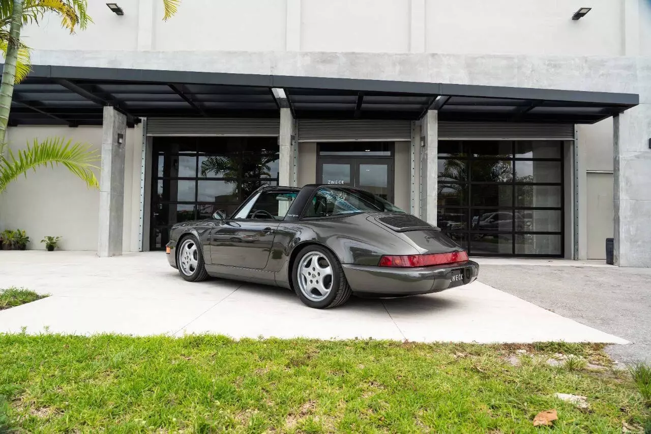1994 Porsche 911 Carrera 2 2dr Targa Coupe - photo 2