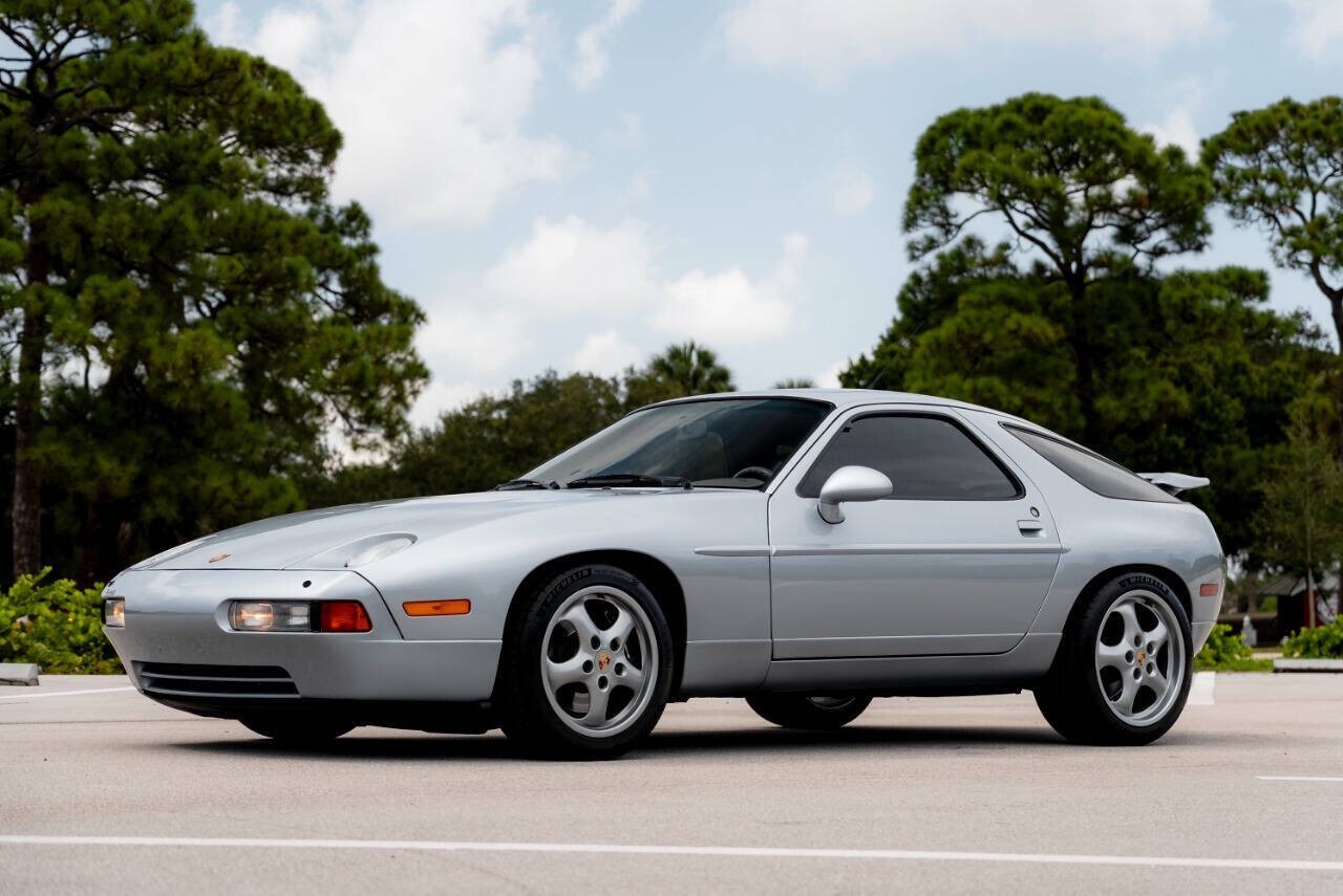 1994 Porsche 928 GTS 2dr Hatchback - photo 4