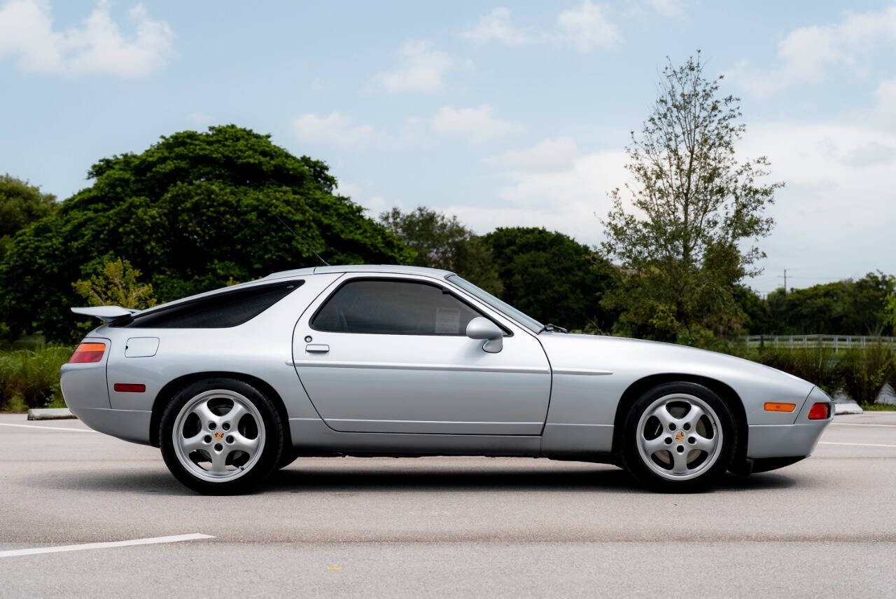 1994 Porsche 928 GTS 2dr Hatchback - photo 9