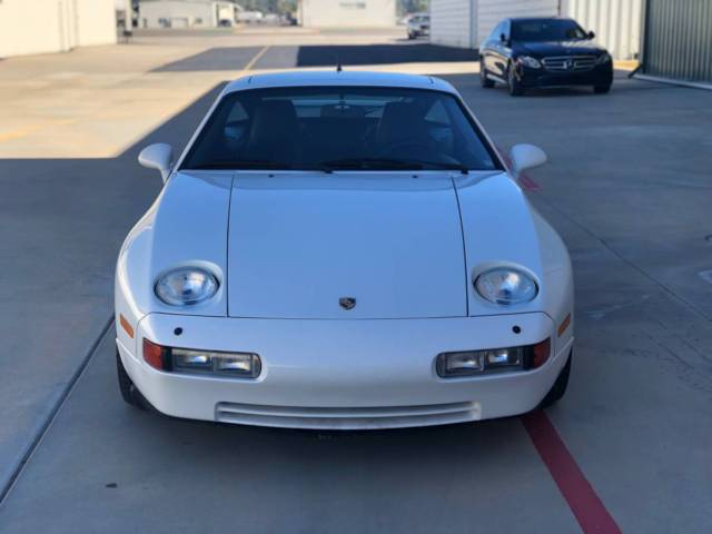 1994 Porsche 928 GTS - photo 2