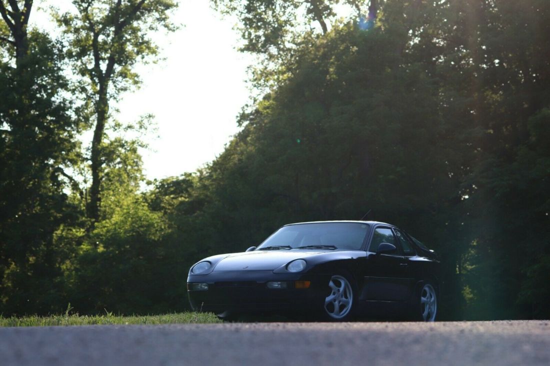 1994 Porsche 968 with Tiptronic Transaxle in Midnight Blue Metallic 1994 Porsche 968