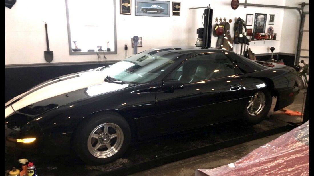 1994 Chevrolet Camaro - photo 2