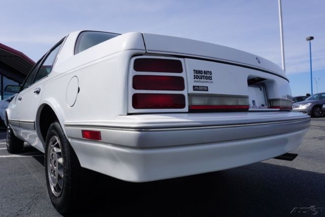 1994 Oldsmobile Cutlass S sedan - photo 7