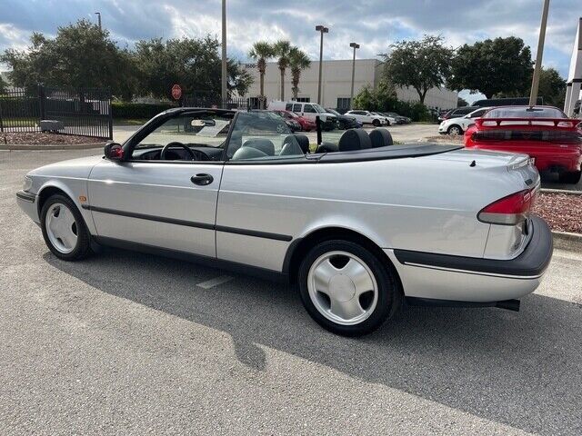1994 SAAB 9-3 900SE TURBO CONVERTIBLE - (COLLECTOR SERIES) - photo 4