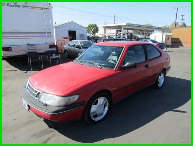 1994 Saab 900 SE Used Turbo 2L I4 16V Manual Hatchback NO RESERVE 1994 Saab 900 SE