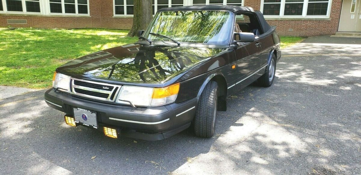 1994 Saab c900 CE Turbo Commemorative Edition Low Mile #71 of 500 Produced 1994 Saab 900 Turbo 2dr CE Convertible