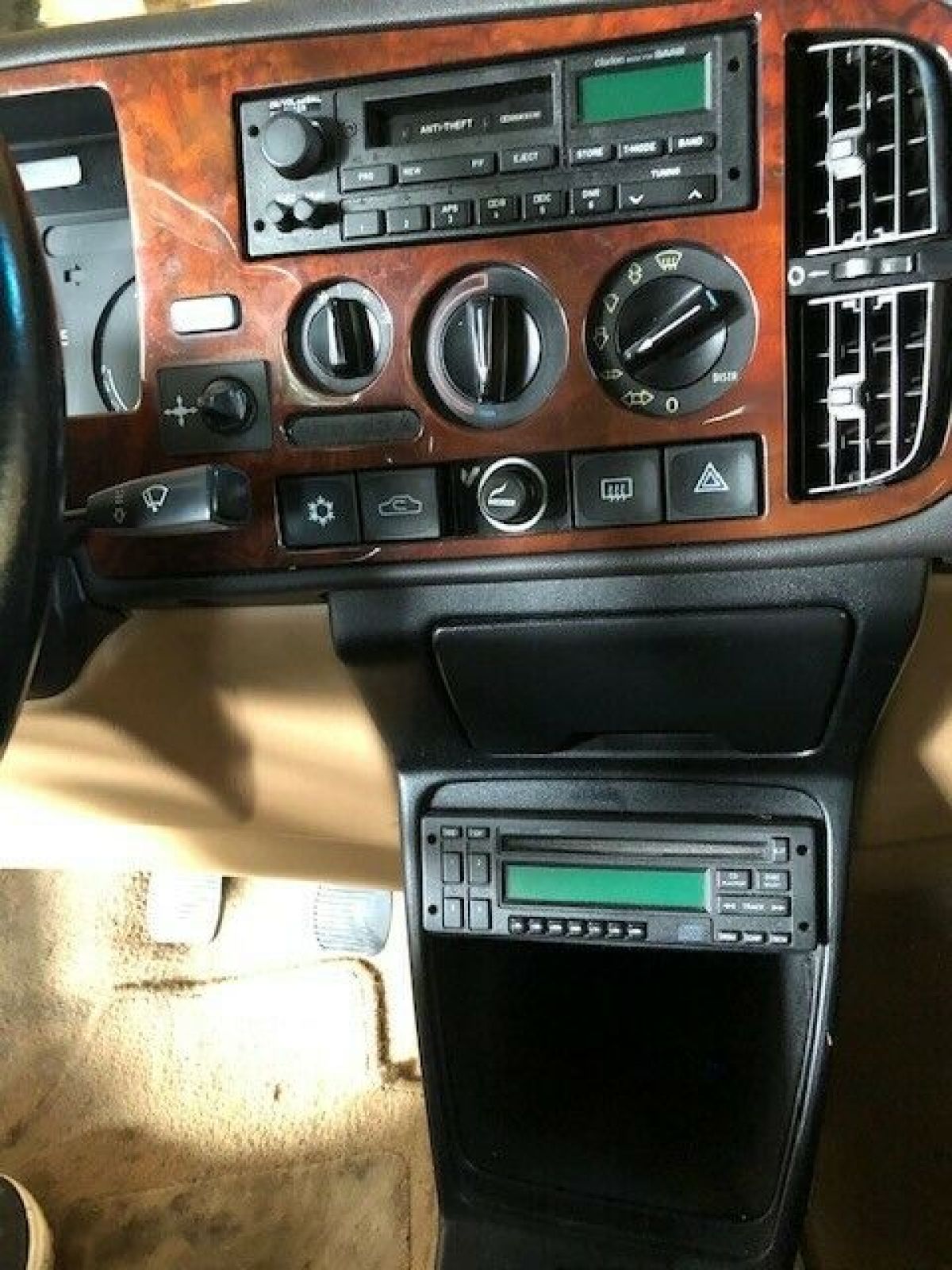 1994 Saab 900 Gold - photo 4