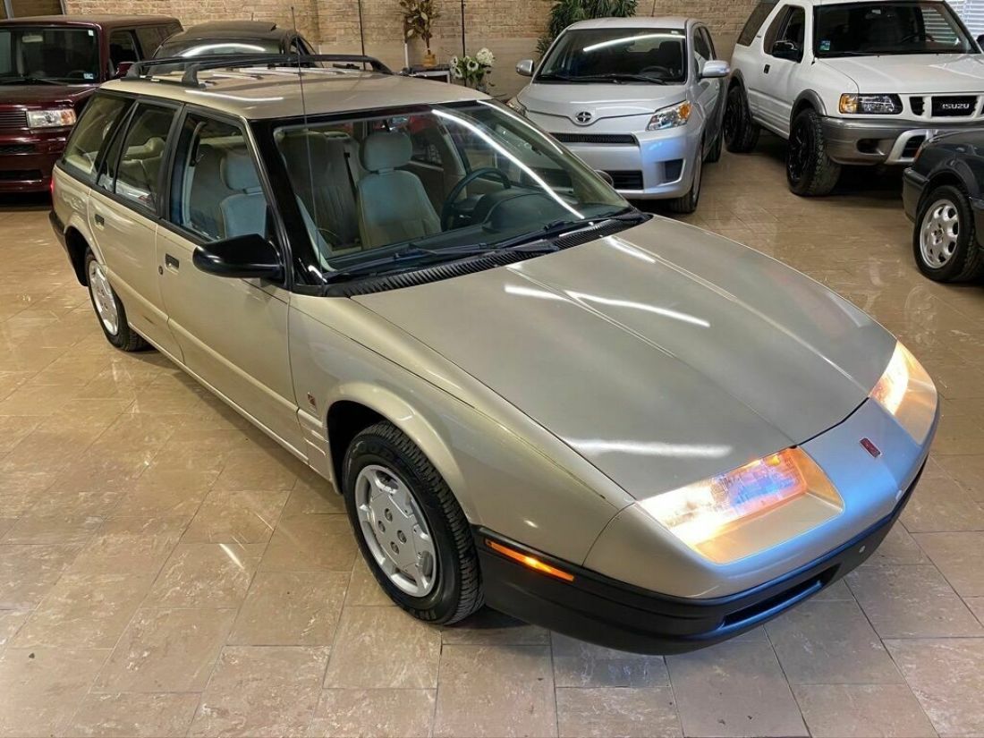 1994 Saturn S-Series SW1 4dr Wagon - photo 2