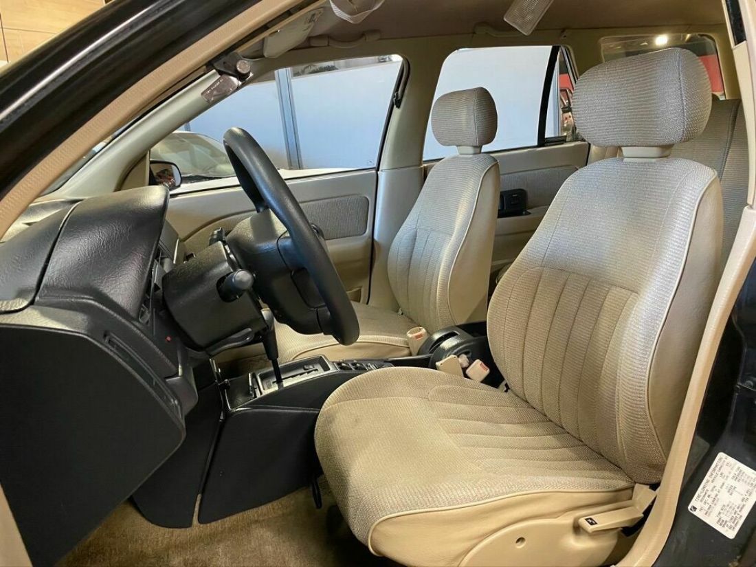 1994 Saturn S-Series SW1 4dr Wagon - photo 9