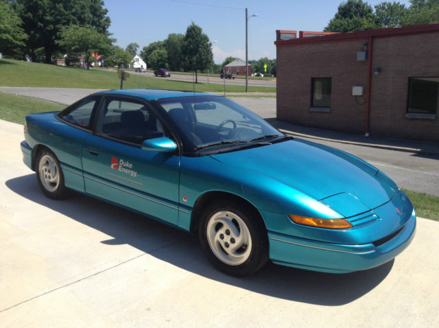 1994 Saturn SC2 Electric Car only 2,800 original miles. Excellent condition. 1994 Saturn S-Series