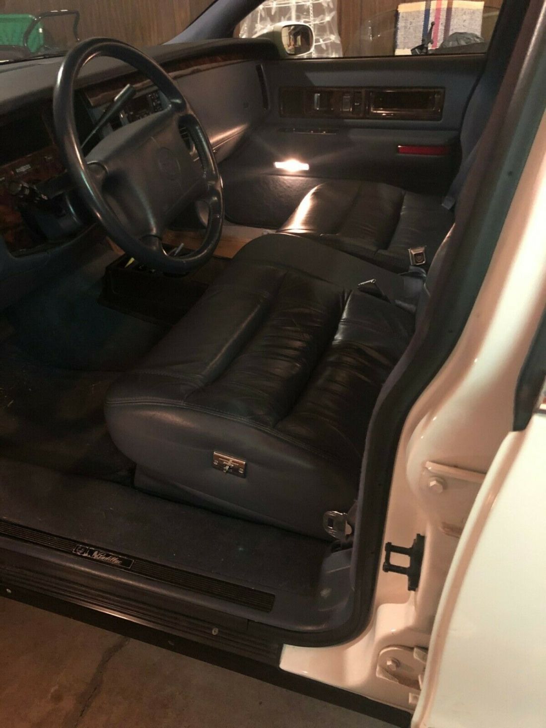 1994 Cadillac Fleetwood - photo 13