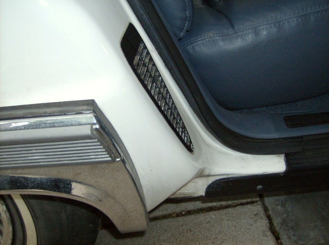 1994 Cadillac Fleetwood - photo 9