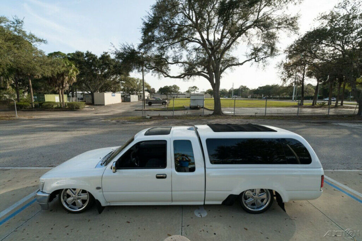 1994 Toyota 2WD Trucks SR5 V6 2dr Extended Cab SB - photo 10