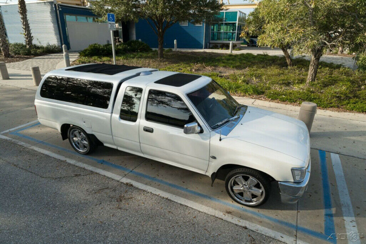 1994 Toyota 2WD Trucks SR5 V6 2dr Extended Cab SB - photo 2