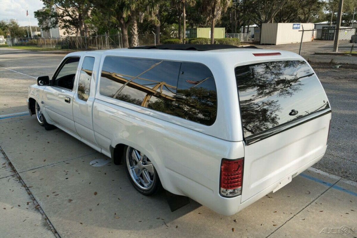 1994 Toyota 2WD Trucks SR5 V6 2dr Extended Cab SB - photo 8