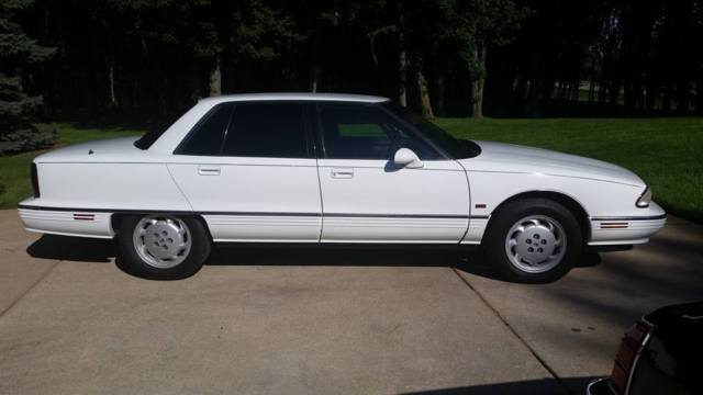 1994 Oldsmobile Ninety-Eight - photo 2