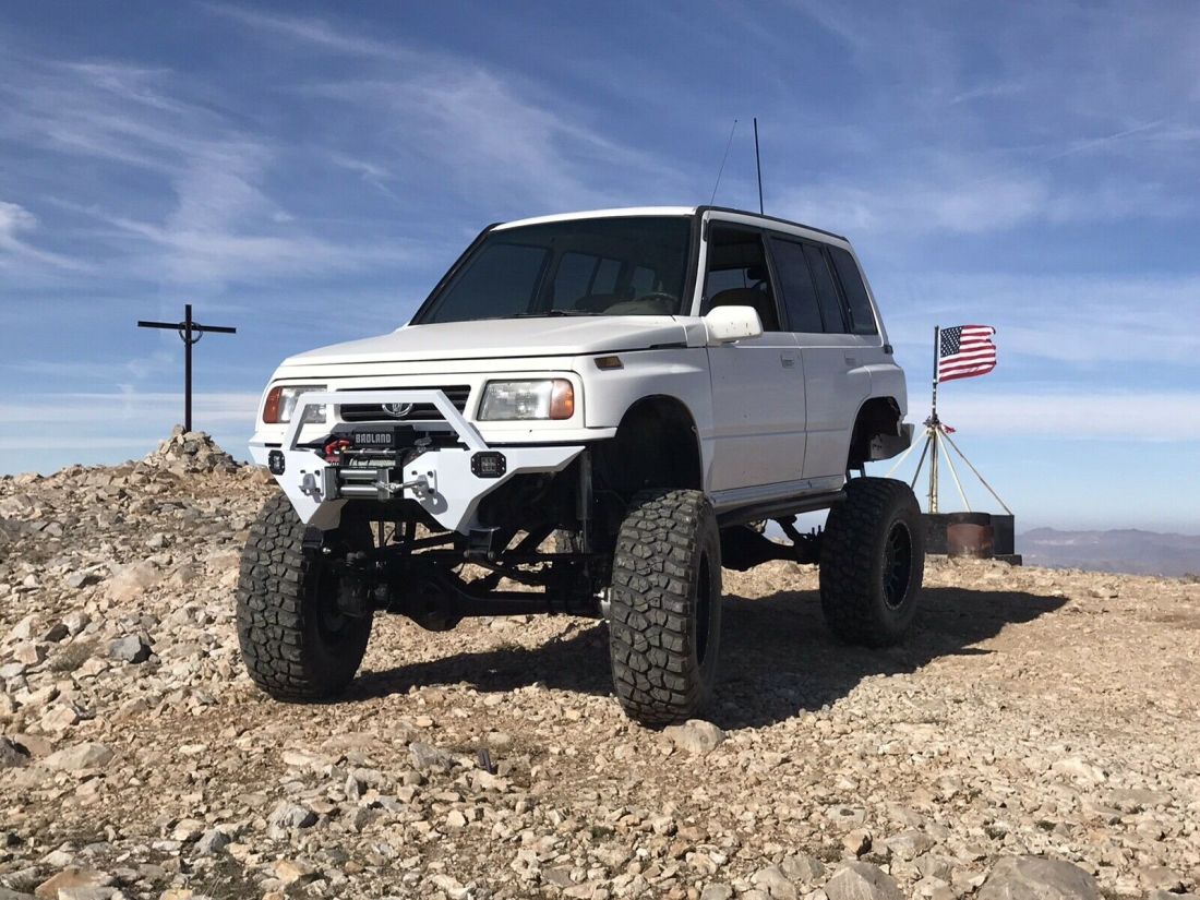 1994 Suzuki Sidekick SUV White 4WD Manual JX 1994 Suzuki Sidekick JX