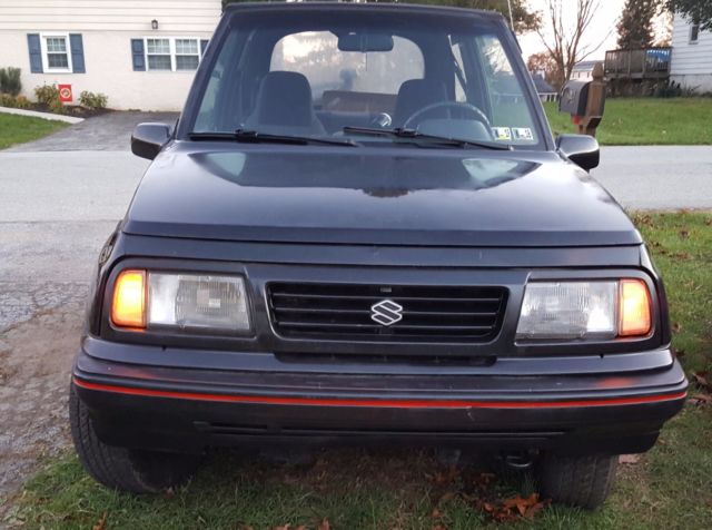 1994 SUZUKI Sidekick/Tracker, NO RESERVE, 5 Speed Manual, with A/C 1994 Suzuki Sidekick Sport