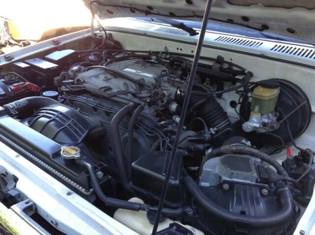 1994 Toyota 4Runner SR5 3.0 V6 ONE OWNER FL TRUCK - photo 12