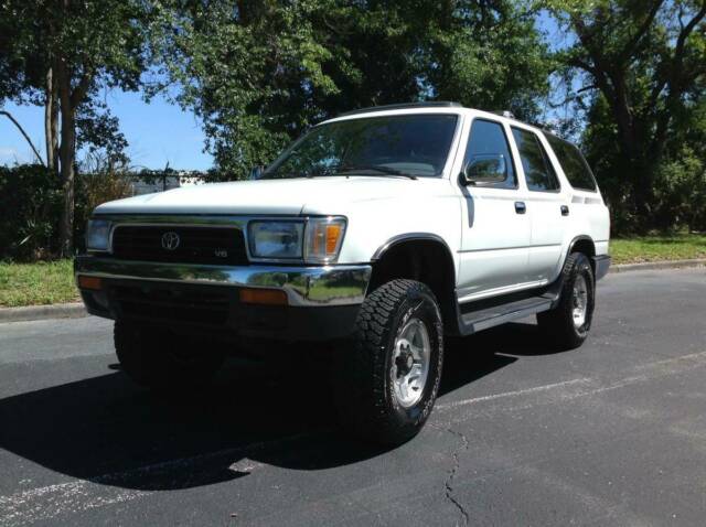 1994 Toyota 4Runner SR5 3.0 V6 ONE OWNER FL TRUCK - photo 2