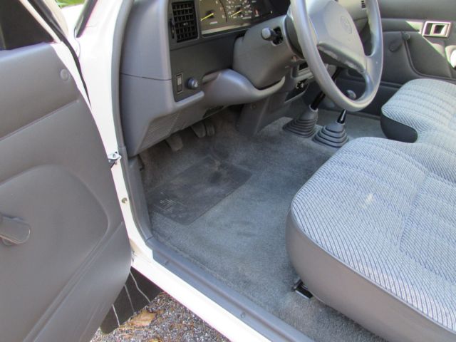 1994 Toyota Pickup - photo 6