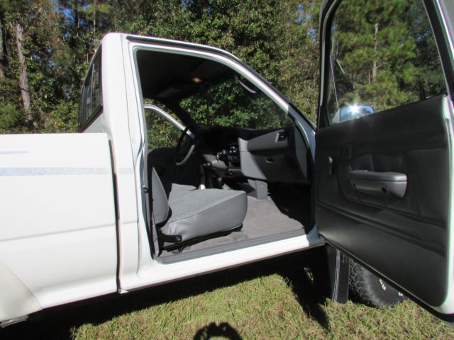 1994 Toyota Pickup - photo 7