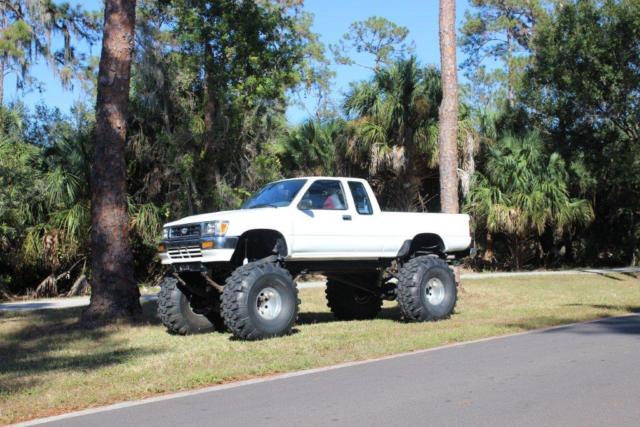 1994 Toyota CLEAN. NOT A TACOMA! - photo 2
